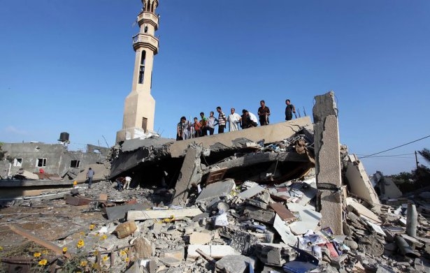 İsrail'in roketleri Gazze'ye yağıyor 40