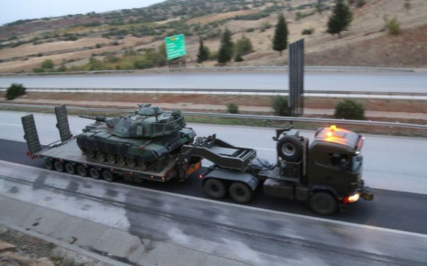 Suriye sınırına tank sevkıyatı! 1
