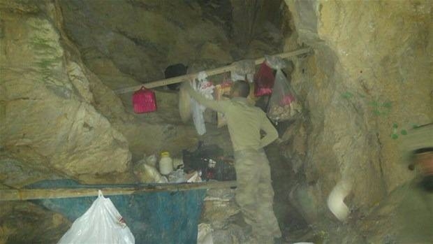TSK paylaştı! PKK'nın tünellerine girildi 10