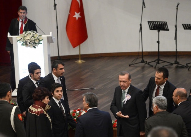 Erdoğan, Danıştay törenini terk etti 13
