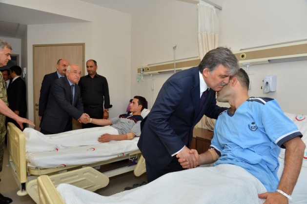 Cumhurbaşkanı Gül'den Soma ziyareti 18