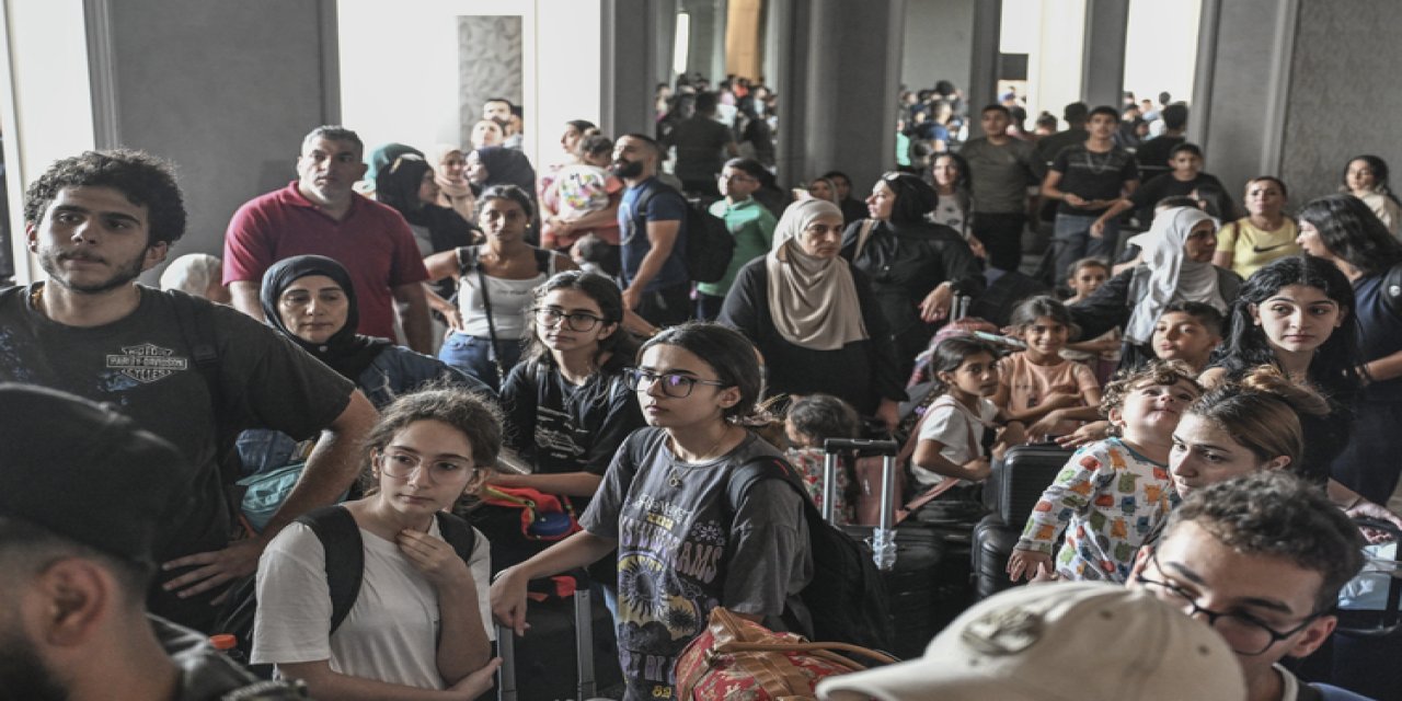 Türk vatandaşlarının Lübnan'dan deniz yoluyla tahliyesi başladı