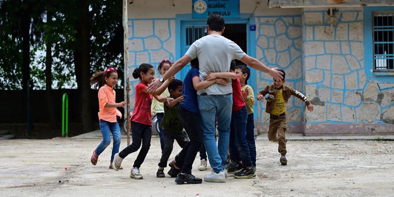 Eğitim-Bir-Sen: Eğitimsiz Millet, Öğretmensiz Eğitim Olmaz!