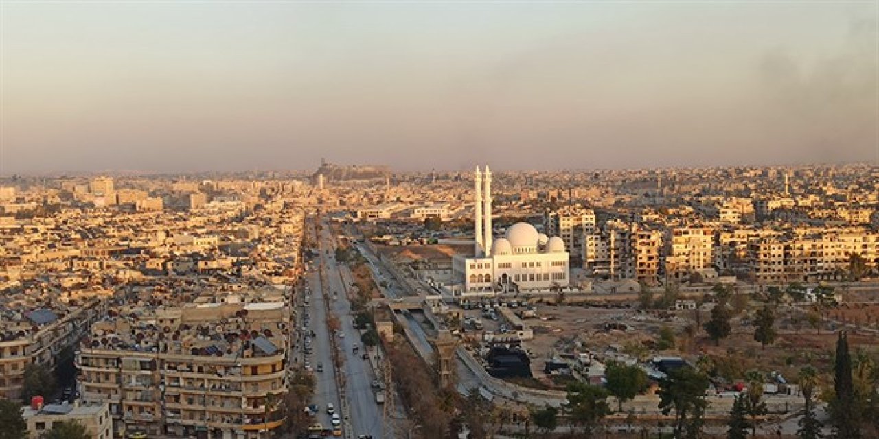 Halep alındı, muhalifler Hama'ya dayandı!