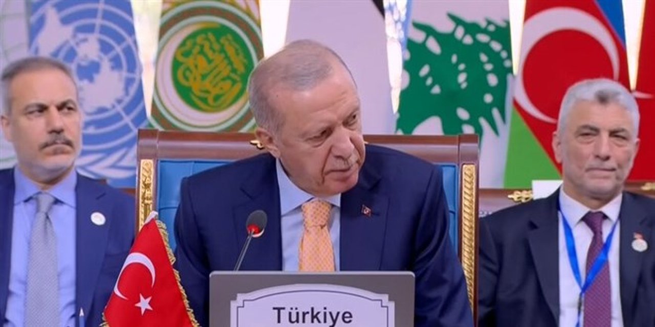 Erdoğan'dan Mısır'da barış çağrısı: Suriye'nin yanındayız