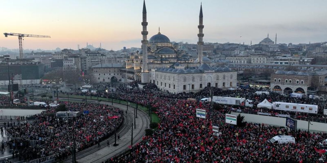 İstanbul'da büyük buluşma! Yüz binler Filistin için akın etti