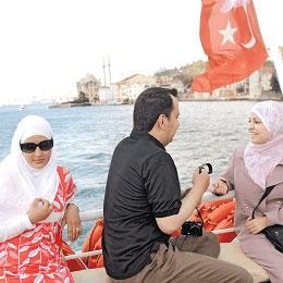 Araplar, Türk dizilerinde çapkın erkek-özgür kadın izledi, İstanbula koştu