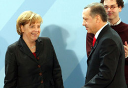 Merkel den AB'ye Engel Olma Sinyali
