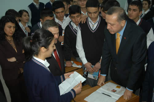 Erdoğan istedi, burs alan öğrenci sayısı 30 bin arttı