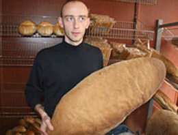 Bu ekmekle tam 120 kişi doyuyor