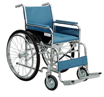 Öğrenciler engelliye tekerlekli sandalye aldı