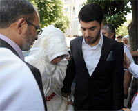 Ahmedinejad'ın yeğeni Türk kızı ile evlendi