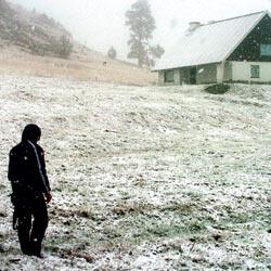 Kartalkayaya ilk kar yağdı