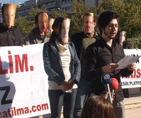 İstanbul İl Milli Eğtiim müdürlüğü önünde okul eylemi/ Video