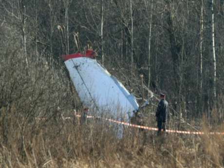 Timsah uçak düşürdü: 20 ölü