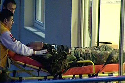 Dolmabahçe Sarayı'nda bir asker silahla yaralandı