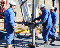 Akyazı'da jeotermal sondajı yaparken petrol bulundu