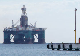 Karadeniz'de Petrol İzi Bulundu