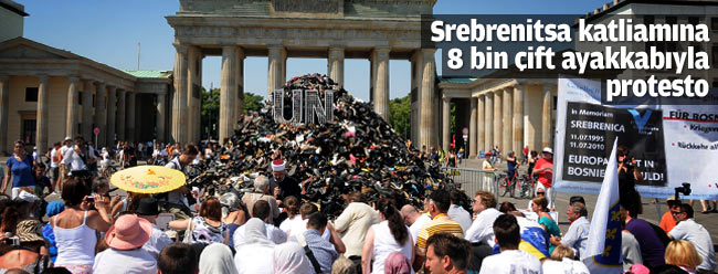 Srebrenitsa kurbanlarına 8 bin çift ayakkabıyla anma