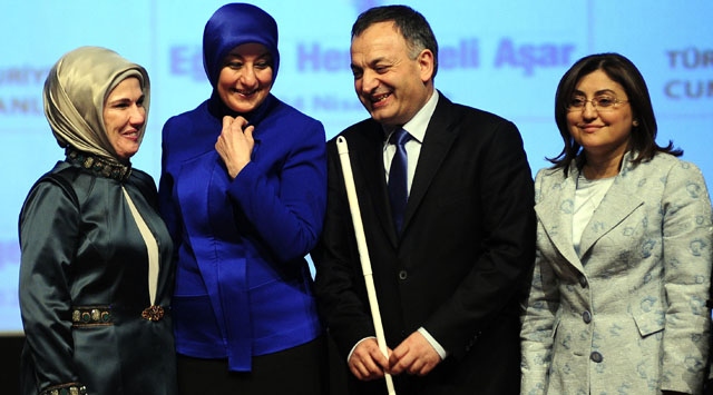 Hayrünnisa Gül, "Eğitim Her Engeli Aşar'' kampanyasında konuştu.