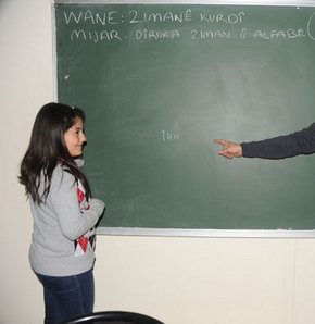 Kürtçe öğretmeni bölgeden seçilecek