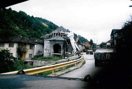 Bosnalı Sırplar yıkılan 16 cami için 42 milyon dolar ödeyecek