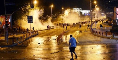 Polis Gezi Parkına Girdi