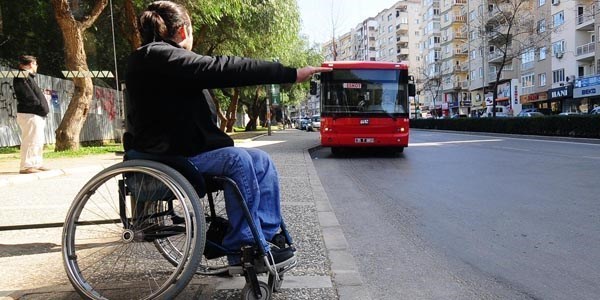 Engelli ve yaşlılar ücretsiz ulaşımdan nasıl yararlanır?