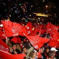 CHP İstanbul'da 6 ilçeyi geri aldı