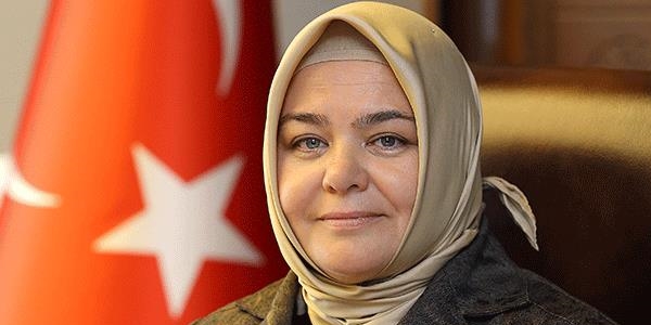 Aile Bakanı Gürcan: Bu sıralar ben börek açıyorum