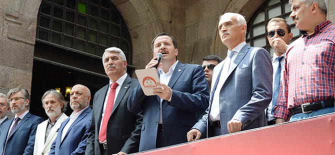 Türkiye Anayasa Platformu'ndan 1.Meclis önünde manifesto