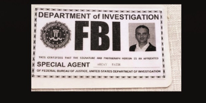 FBI kimlikli öğretmen