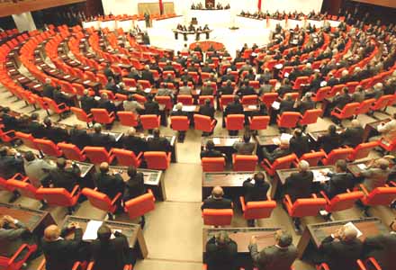 Bakan Atalay: 23 belediye başkanı görevden alındı