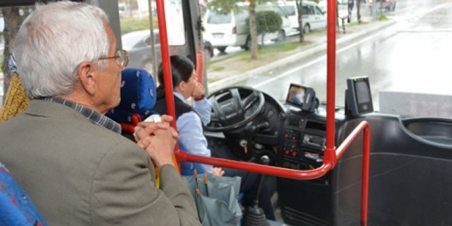Toplu taşıma kullanan yaşlılar mesai saatlerinde ücret ödeyecek