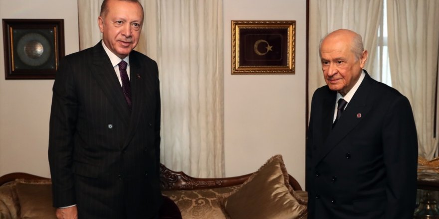 Erdoğan ile Bahçeli'görüştü, senaryolar havada uçuştu