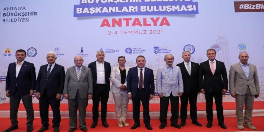 CHP’li başkanlar Antalya’da bir araya geldi: Bunun adı el koymadır!
