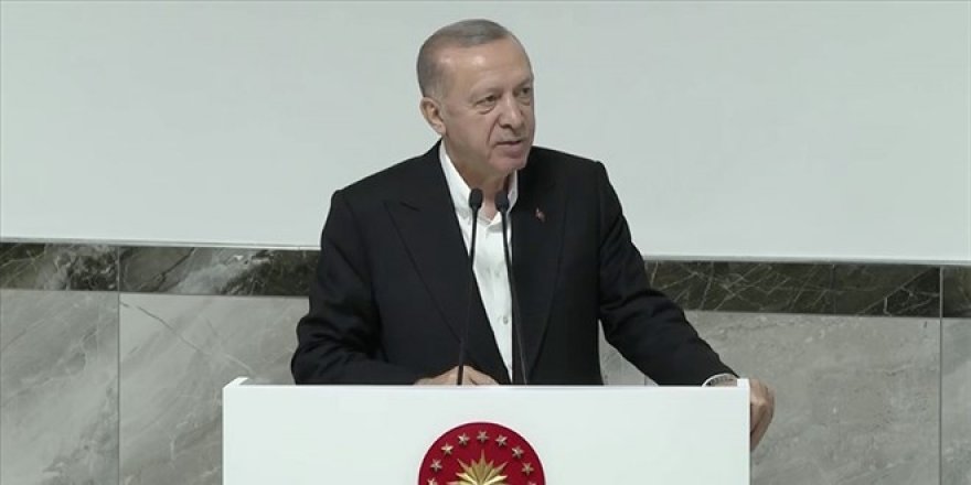 Erdoğan: İş, aş arayana ekmek var, yan gelip yatarsan para yok!
