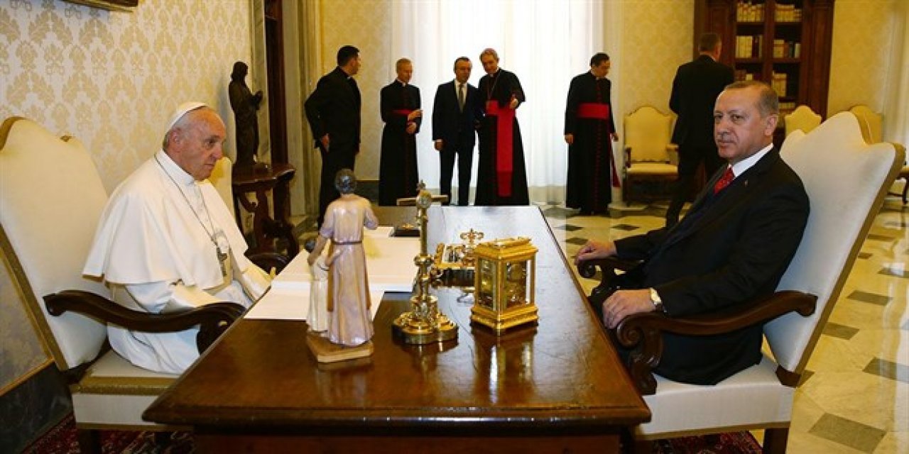 Erdoğan Papa Fransuva ile telefonda görüştü